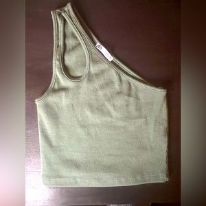 ✨Zara Cutout Crop Top✨